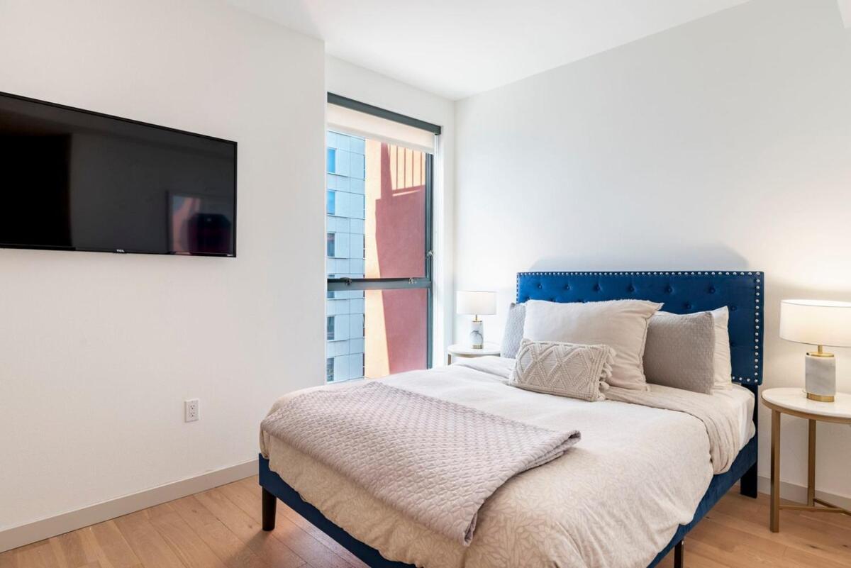 2Br Hollywood Luxurious Condo Los Angeles Exterior photo