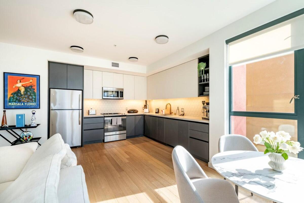 2Br Hollywood Luxurious Condo Los Angeles Exterior photo